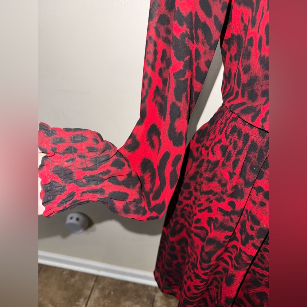 EUC-Michael Michael Kors Leopard Print Long Sleeve Elastic Waist Mini Dress - Picture 5 of 12